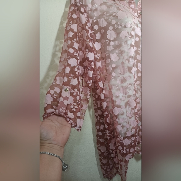 Siren Lily Rose Floral Blouse - Picture 3 of 9